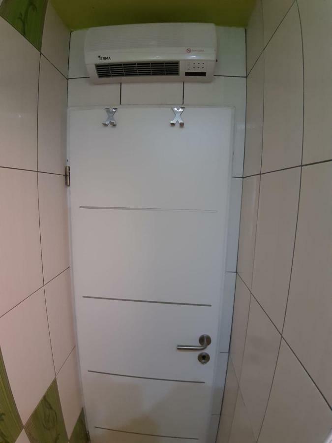 Studio Apartman F&L Макарска Екстериор снимка